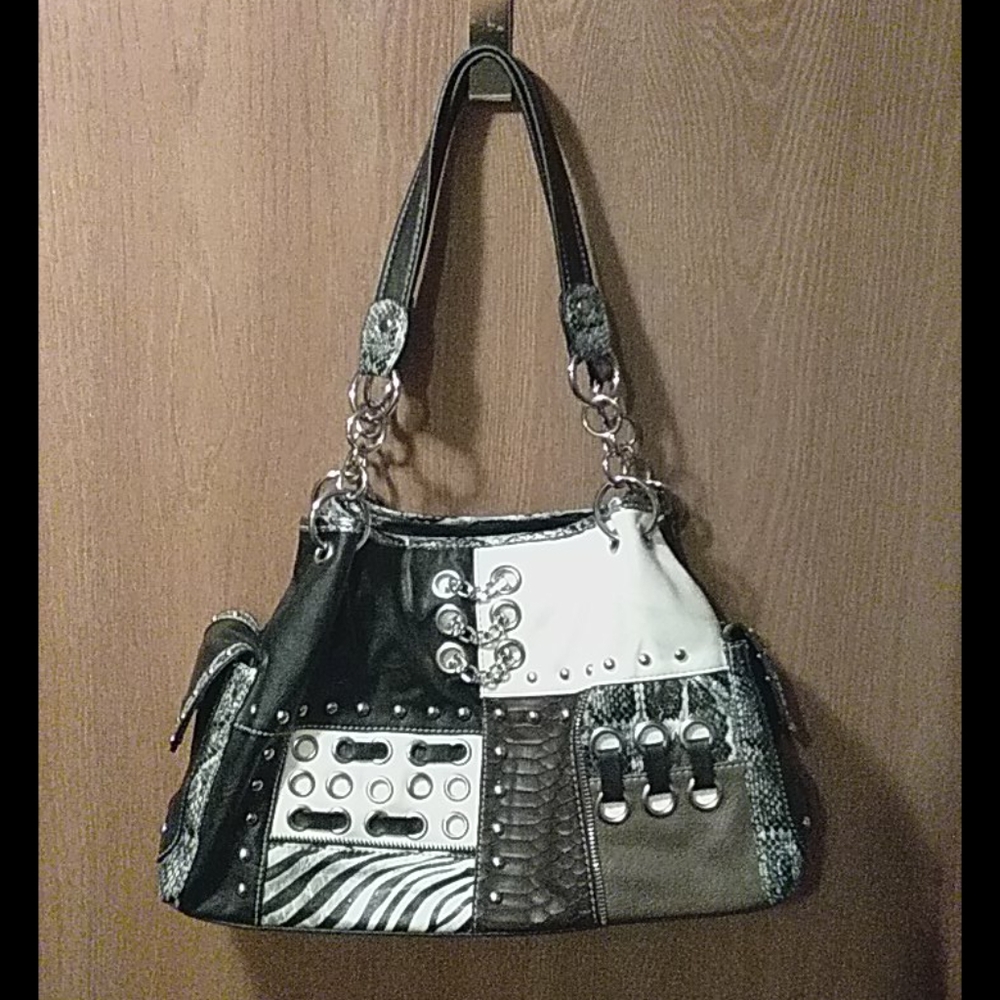 Charming Charlie handbag